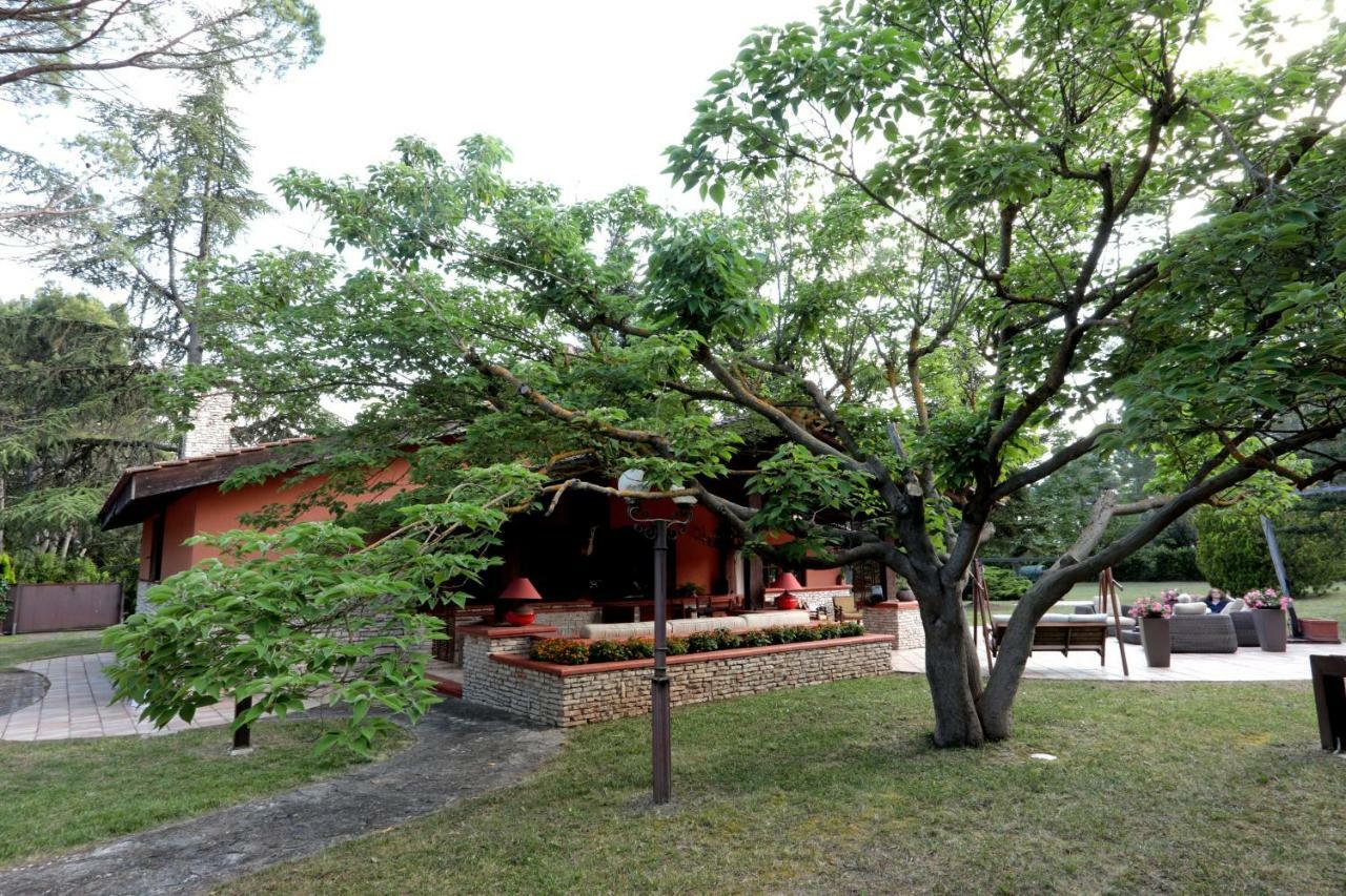 Bed & Breakfast I Lari
